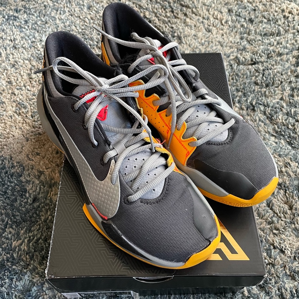 🏀 NIKE | Men’s Indoor Basketball Shoes GUC